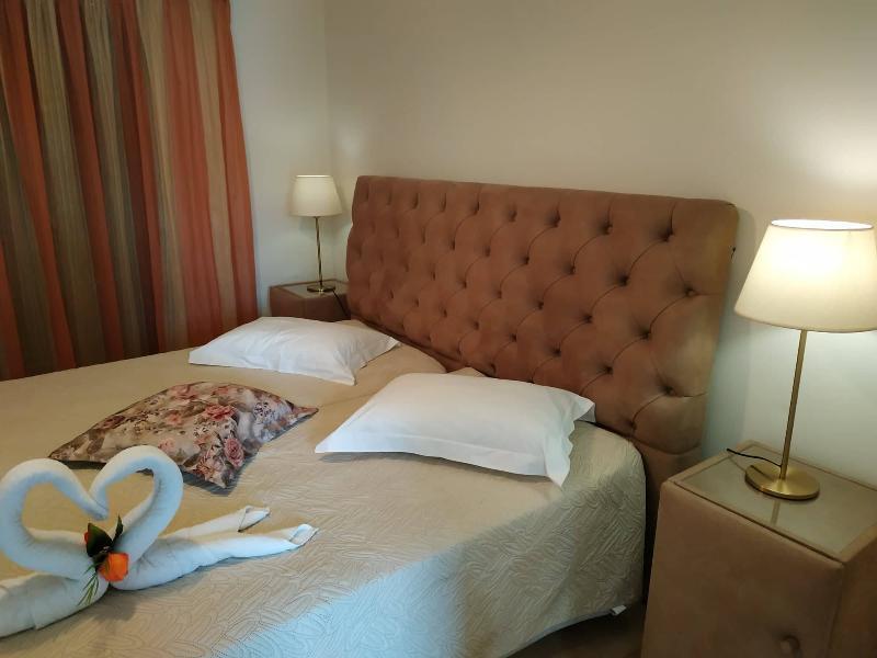Eleni'S Garden & Castello Suites Alikanász Kültér fotó