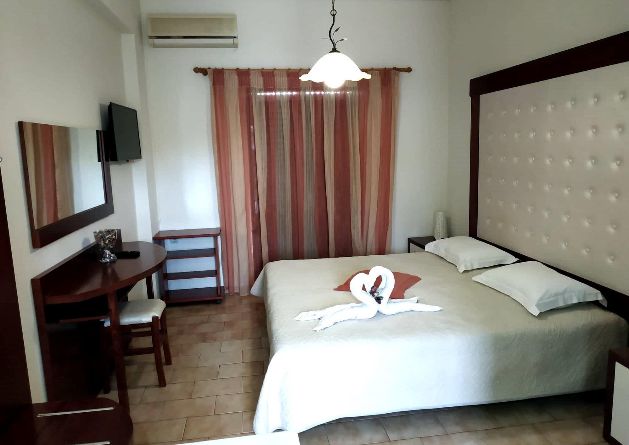 Eleni'S Garden & Castello Suites Alikanász Kültér fotó