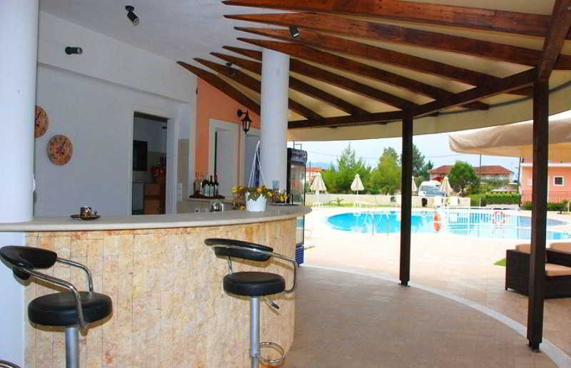 Eleni'S Garden & Castello Suites Alikanász Kültér fotó